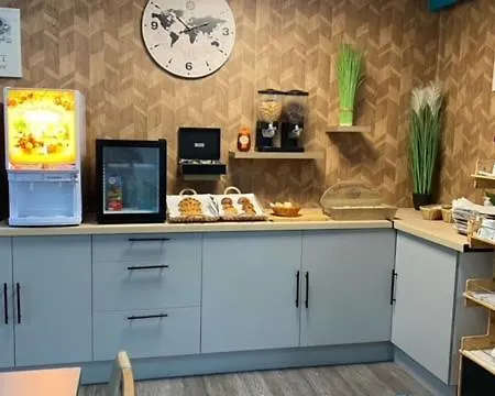 מלון Fasthotel A 2*