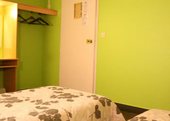 Fasthotel A דיז'ון